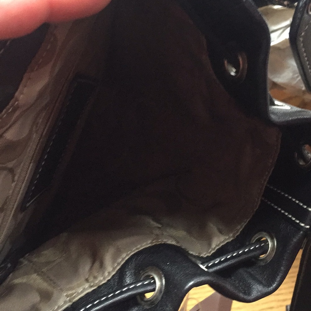 Coach black crossbody bag - Picture 6 of 7